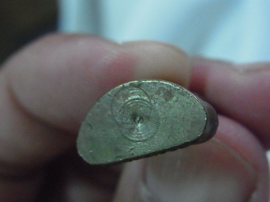 พระกริ่งรูปหล่อ หลวงพ่อขอม วัดไผ่โรงวัว พิมพ์หน้าหนุ่ม