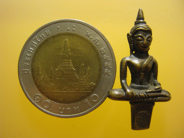พระยอดธง ศิลปะอยุธยา