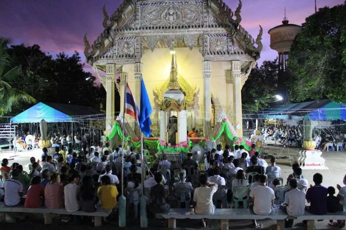 เหรียญหลวงพ่อกลั่น วัดพระญาติ ย้อนยุค เนื้อเงิน (ย้อนยุค 2469-2557)