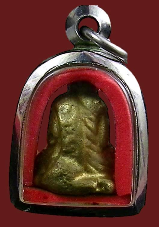 หลวงพ่อเขียนรุ่นหอเตี๊ยะ ปี 2499 วัดสำนักขุนเณร จ.พิจิตรน้ำทองกระจายเยอะมากรับประกันพระแท้ 100 %