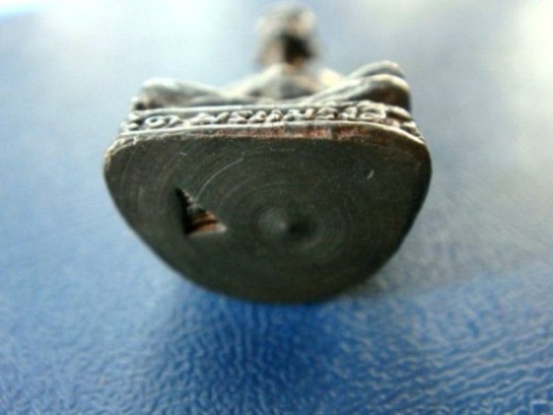 รูปเหมือนสมเด็จพระพุฒาจารย์(โต) พิมพ์ใหญ่ เนื้อนวโลหะ ปี 2517 พร้อมกล่องเดิมๆ พร้อมบัตรรับรองครับผม