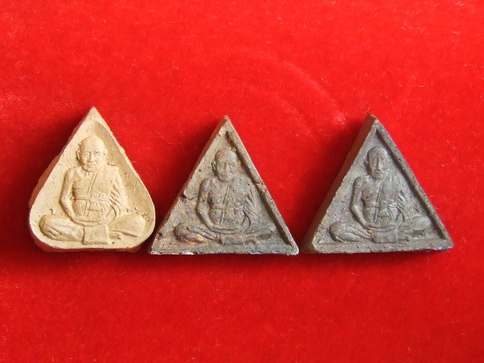 พระผง ล.พ.ชื้น วัดญาณเสน อยุธยา 3 ถุง รวม 9 องค์ ถูกๆ