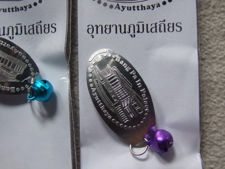 ชุดแผ่นปั๊มโลหะที่ระลึกของพระราชวังบางปะอิน จ.อยุธยา จำนวน 8 อัน ครบชุด สวยเดิม ซองเดิม