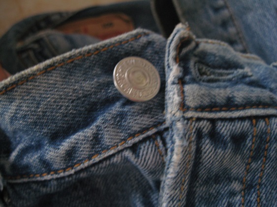 กางยีนต์ LEVI 501 เอว 32 