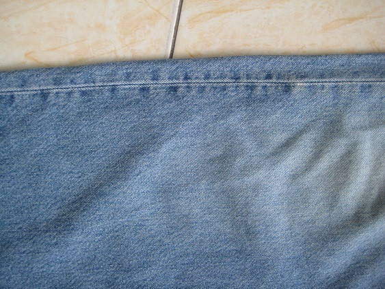 กางยีนต์ LEVI 501 เอว 32 