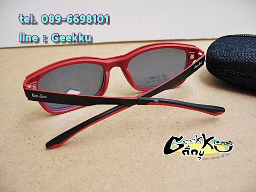 กรอบแว่นตา Cooper  (6001-col.6) **ของแท้ ** ทรงกรอบเต็มสีดำด้านในสีแดง  มีคลิปกันแดด (เลนส์ Porarize