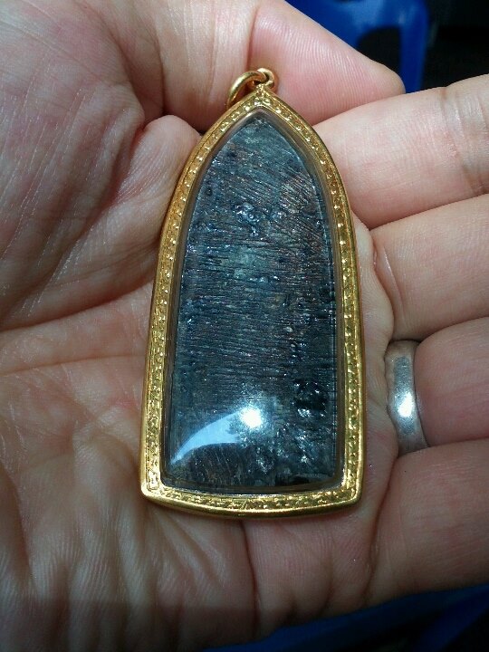 พระกรุนครศรีธรรมราช เนื้อชิน ลงรัก เลี่ยมทอง