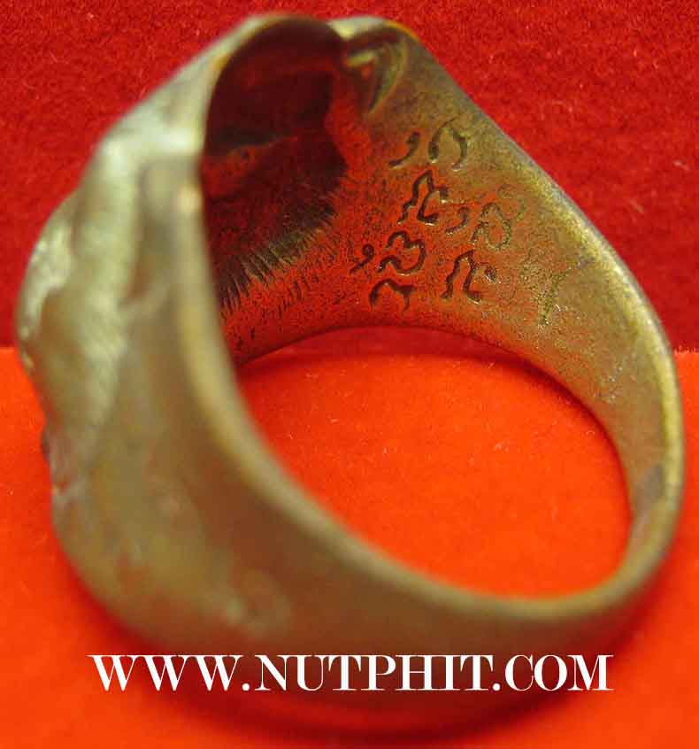 กระดุมหน้าเสือ ลพ.เปิ่น วัดบางพระ นครปฐม 3 องค์+แหวนเสือ*110