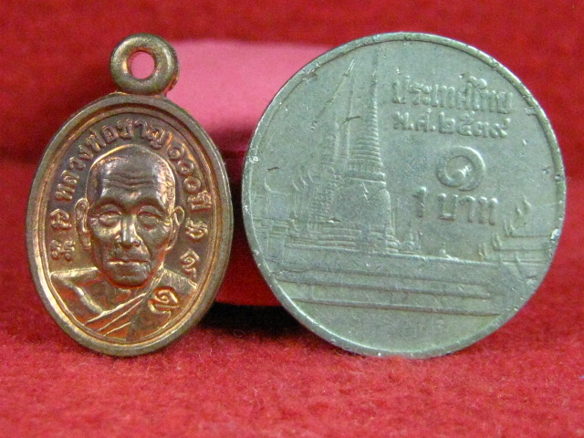 กล้องดิจิตอล canon Power Shot A480  มาโคร 1 ซม. มีSuper macro  10 mega pixel