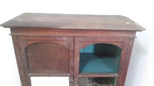  ตู้ไม้โบราณ