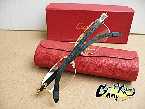 กรอบแว่นตา Cartoer (02) ครึ่งกรอบสีทอง ขาสปริง สวย หรูมากค่ะ พร้อมกล่อง ผ้าเช็ดแว่น