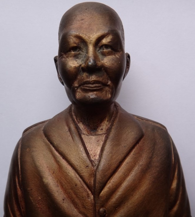 พระบูชาคุณแม่บุญเรือน โตงบุญเติม บรรจุของอธิษฐาน ครูบากฤษดา เสก เคาะเดียว