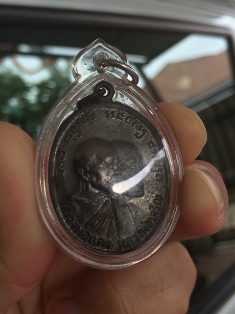 แดงเคาะแรก เหรียญโบสถ์ลั่น ปี12 บล็อคไม้กอล์ฟ หลุมกอล์ฟ สวยมากครับ