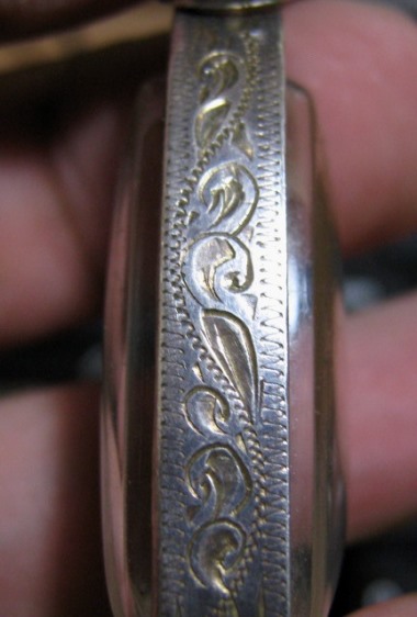 เหรียญพระพุทธห้าเหลี่ยมหลวงพ่อเงิน ปี2506 เนื้ออัลปาการ์ วัดดอนยายหอม จ.นครปฐม มีเลี่ยมเงินพร้อมห้อย