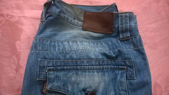 โล๊ะครับกางเกงยีนส์เก่า