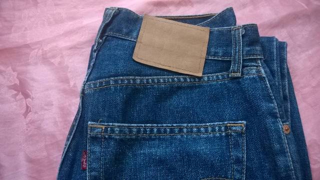 โล๊ะครับกางเกงยีนส์เก่า