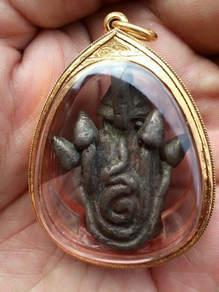 พระอุปคุต ปางล้วงบาตร เนื้อสัมฤทธิ์เงิน ศิลปะเขมร เลี่ยมทอง