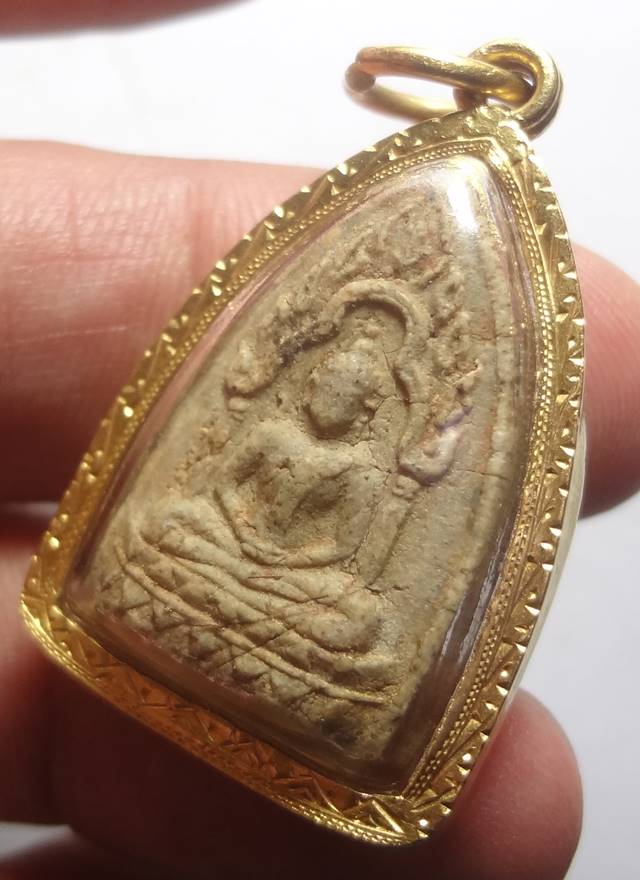 : สมเด็จพระพุทธโฆษาจารย์เจริญฯ สรงน้ำเสาใหญ่ ปี 2484มีเกษา หา ยาก เนื ้อผงพุทธคุณครับ