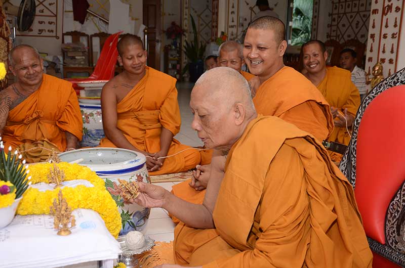 	เคาะเดียว3เหรียญหนุมานไตรจักรสวยเดิมพร้อมกล่อง