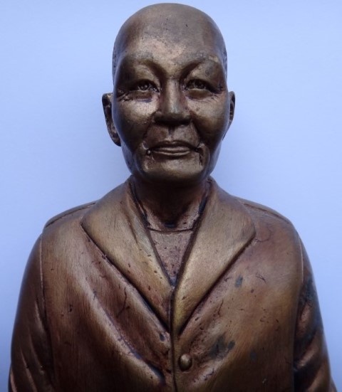 พระบูชาบรรจุของอธิษฐาน คุณแม่บุญเรือน โตงบุญเติม ครูบากฤษดา เสก เลข68 เคาะเดียวเบาๆแถมรูป