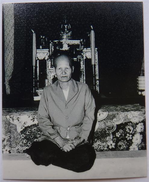 พระบูชาบรรจุของอธิษฐาน คุณแม่บุญเรือน โตงบุญเติม ครูบากฤษดา เสก เลข68 เคาะเดียวเบาๆแถมรูป