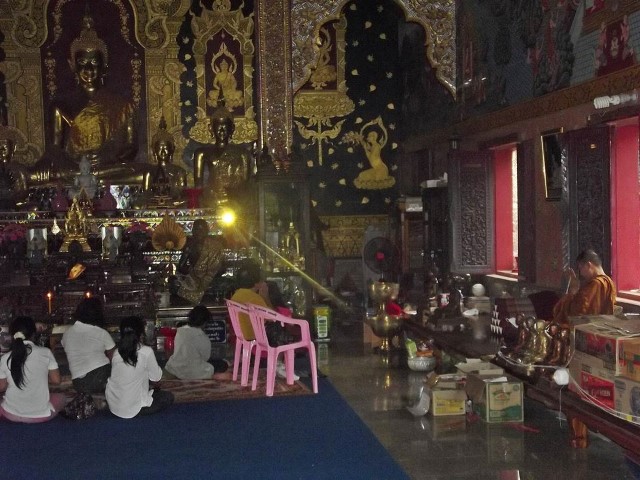 พระบูชาบรรจุของอธิษฐาน คุณแม่บุญเรือน โตงบุญเติม ครูบากฤษดา เสก เลข68 เคาะเดียว