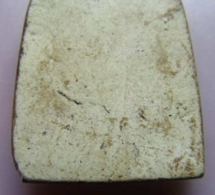 **วัดใจ**พระขุนแผนอุ้มไก่ เนื้อผงลง เก่าๆ ไม่ทราบที่**เมตตา มหาเสน่ห์ สวยๆ เชิญชมครับ