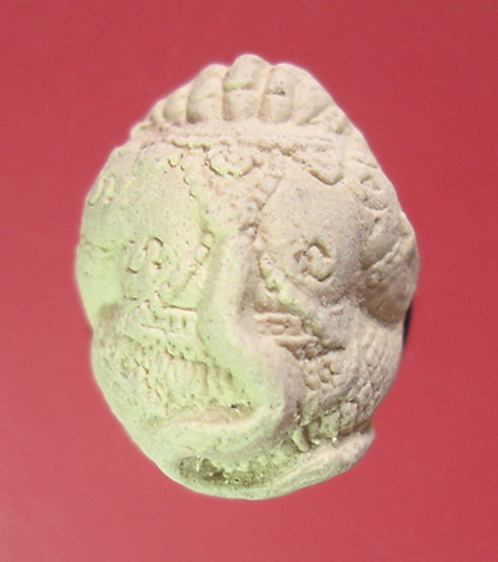 ลูกอมหนุมานเนื้อผง หลวงพ่อสาครวัดหนองกรับครับ