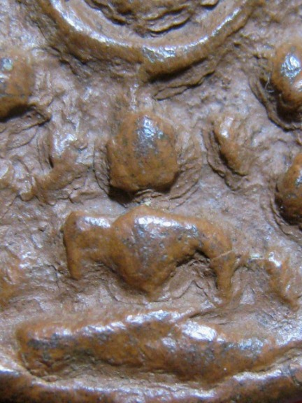 พระงบน้ำอ้อย เนื้อดิน พิมพ์อุกลาง กรุหนองแซง จ.สระบุรี สภาพพอสวย สามารถนำส่งประกวดได้ 