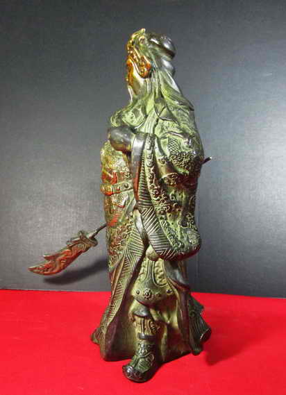 งดงามมาก กวนอู เทพเจ้ากวนอู เนื้อทองเหลือง ขนาดสูง 9.5 นิ้ว ฐานกว้าง 3.5 นิ้ว หล่อแบบตันๆ หนักมาก