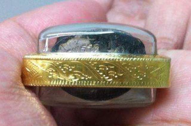 พระกริ่งจักร์พรรดิหลวงปู่หมุน วัดบ้านจาน