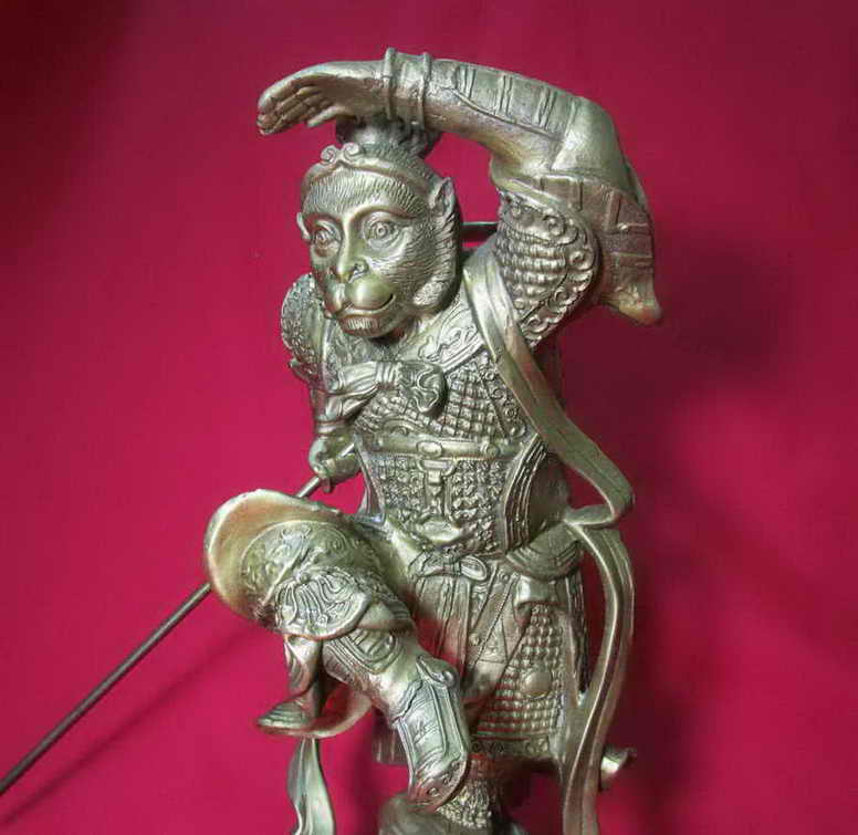  เทพเจ้าเห้งเจีย เนื้อทองเหลืองหล่อตันๆ หนักๆ สูง 11 นิ้ว กว้าง 5.5 นิ้ว องค์ใหญ่ครับ ปิด 3000