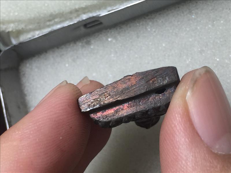 หลวงปู่ทวด หลังเตารีด เนื้อนวะโลหะ พิมพ์ใหญ่ รุ่นสร้างโรงพยาบาลโคกโพธิ์ ปี 2539