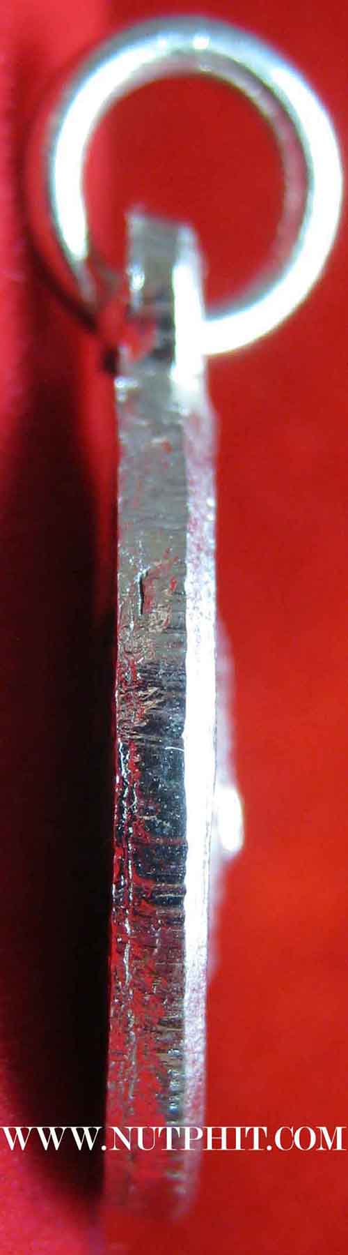 เหรียญเม็ดแตงหลวงปู่ทวด พิมพ์ ณ แตก ปี 2508 วัดช้างให้ ปัตตานี+บัตรรับรองพระแท้*148