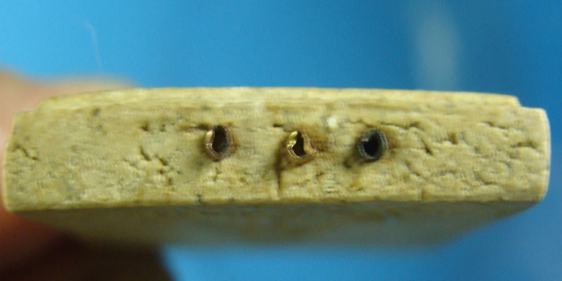 พระสมเด็จหลวงพ่อคล้ายพิมพ์ใหญ่ตะกรุด 3 ดอก ปี 12 สภาพเดิมสวย 