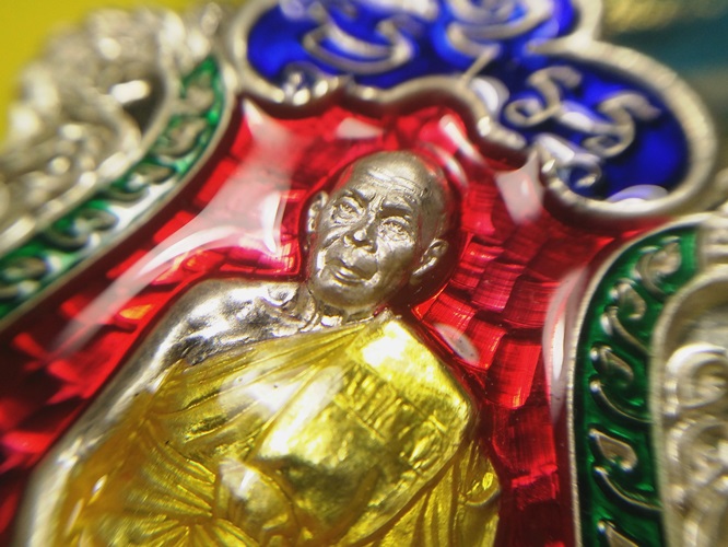 เสมา 7 รอบ หลวงพ่อสิน เงินลงยาสี่สี