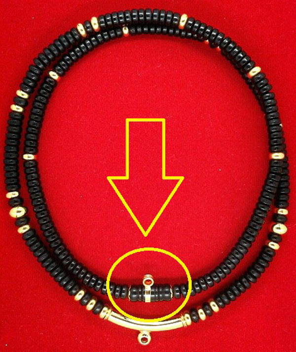  ตัวหมุนหลังไม้พญางิ้วดำเลี่ยมทองคำแท้ มือสอง ราคาประหยัดครับ