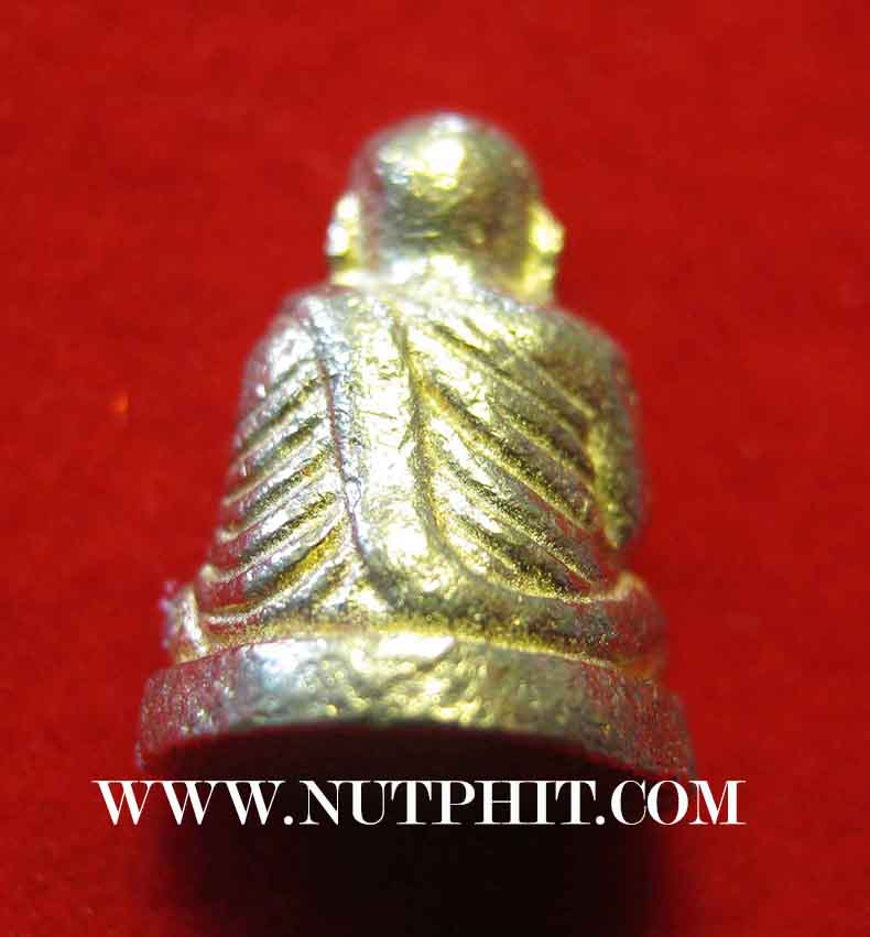 หลวงพ่อเงิน วัดบางคลาน พิจิตร ๓ องค์ ครบชุดพิมพ์ใหญ่-เล็ก แถมใบมะขามอีกองค์*80