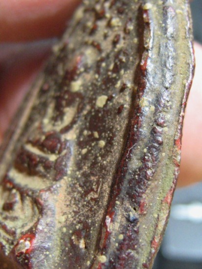 พระพิมพ์บัวเล็บช้าง เนื้อดิน กรุวัดชนะสงคราม กรุงเทพฯ สภาพพอใช้