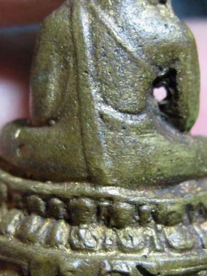 พระกริ่งรักษาดินแดน ปี2513 เนื้อทองเหลือง จ.กรุงเทพฯ ท่านเจ้าคุณนรฯ ปลุกเสก สภาพพอสวย 