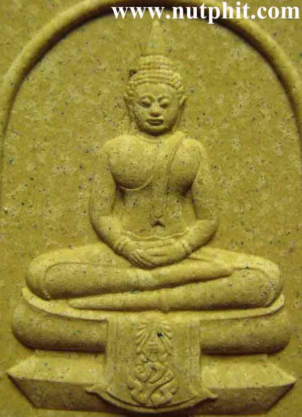 104*พระผงหลวงพ่อพระพุทธโสธร รุ่นสร้างพระอุโบสถ ปี ๔๔ มวลสารหลวงพ่อ