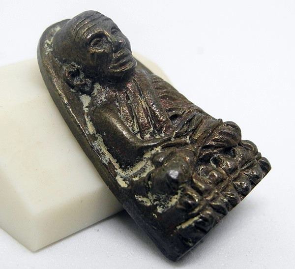 (..เคาะเดียว..)...หลวงปู่ทวด หลังเตารีด เนื้อนวะ พิมพ์กลาง รุ่นสร้างโรงพยาบาลโคกโพธิ์ ปี 2539