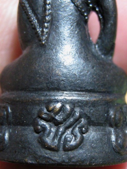 พระกริ่งโสฬส มปร.เนื้อทองเหลือง ปี2515 วัดราชประดิษฐ์ กรุงเทพฯ หลวงปู่ทิม ปลุกเสก มาพร้อมบัตรรับรอง