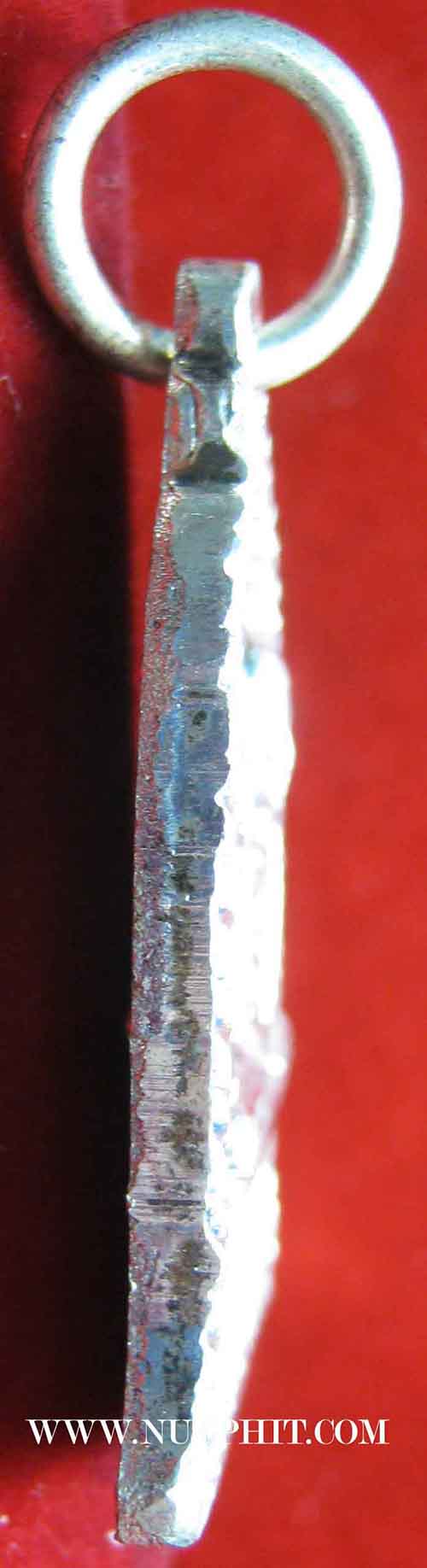 เหรียญระฆังมหาโชคลาภ ลพ.เกษม เขมโก ลำปาง ตอกโค๊ต สวยกริ๊บปี ๓๘*10