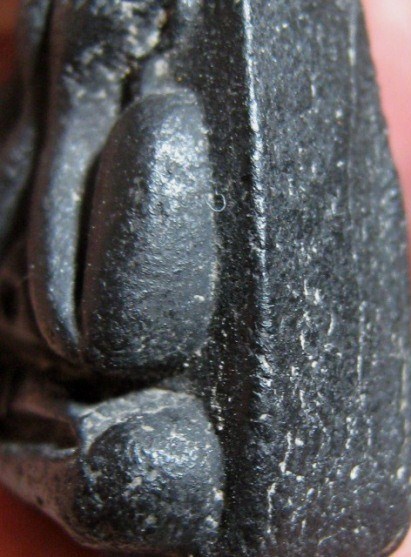 พระปิดตา ปี2516 เนื้อดำ วัดยายร้า จ.ระยอง หลวงปู่ทิม ปลุกเสก สภาพพอสวย