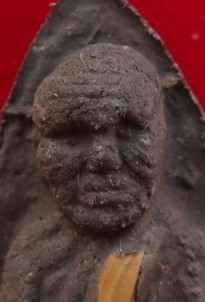 หลวงปู่ทวด พระอาจารย์ประสูติ วัดในเตา 3ชุด(1ชุดมี5องค์) เคาะ เดียว