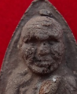 หลวงปู่ทวด พระอาจารย์ประสูติ วัดในเตา 3ชุด(1ชุดมี5องค์) เคาะ เดียว