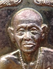 เหรียญ ครูบาศรีวิชัย รุ่น 700ปี เชียงใหม่ พิธีใหญ่ เนื้อเงิน +นวะ เคาะเดียว