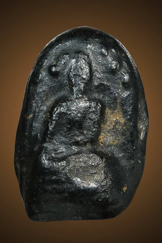 พระเกษาครูบาศรีวิชัย พิมพ์เล็บมือ เนื้อผงใบลาน จ.เชียงใหม่ พระดูง่าย