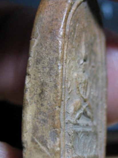 พระพิมพ์สมาธิ เนื้อดิน กรุวัดชนะสงคราม กรุงเทพฯ มาพร้อมบัตรรับรองความแท้